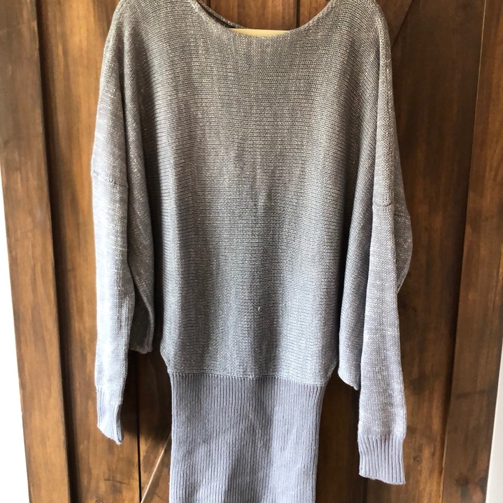 Dulmon Style keyhole sweater Beautiful Piece